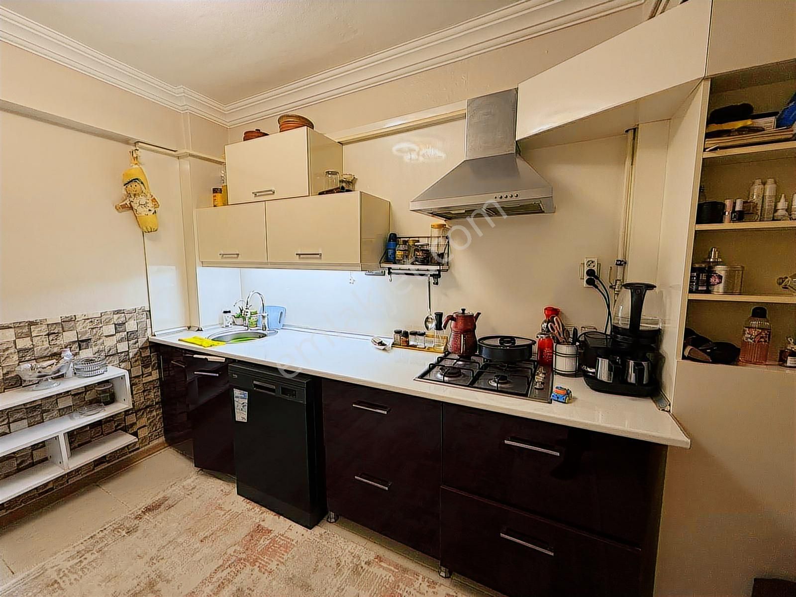 Dönüşüm Gayrimenkul Den Satılık Sağlık Ocağı Karşısı 2+1 100 M² - Görsel 16