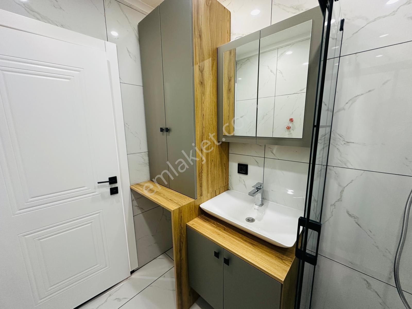 Hisar Mahallesi 3+1, Havuz Bahçe, Denize Yakın Lüks Villa - Görsel 21