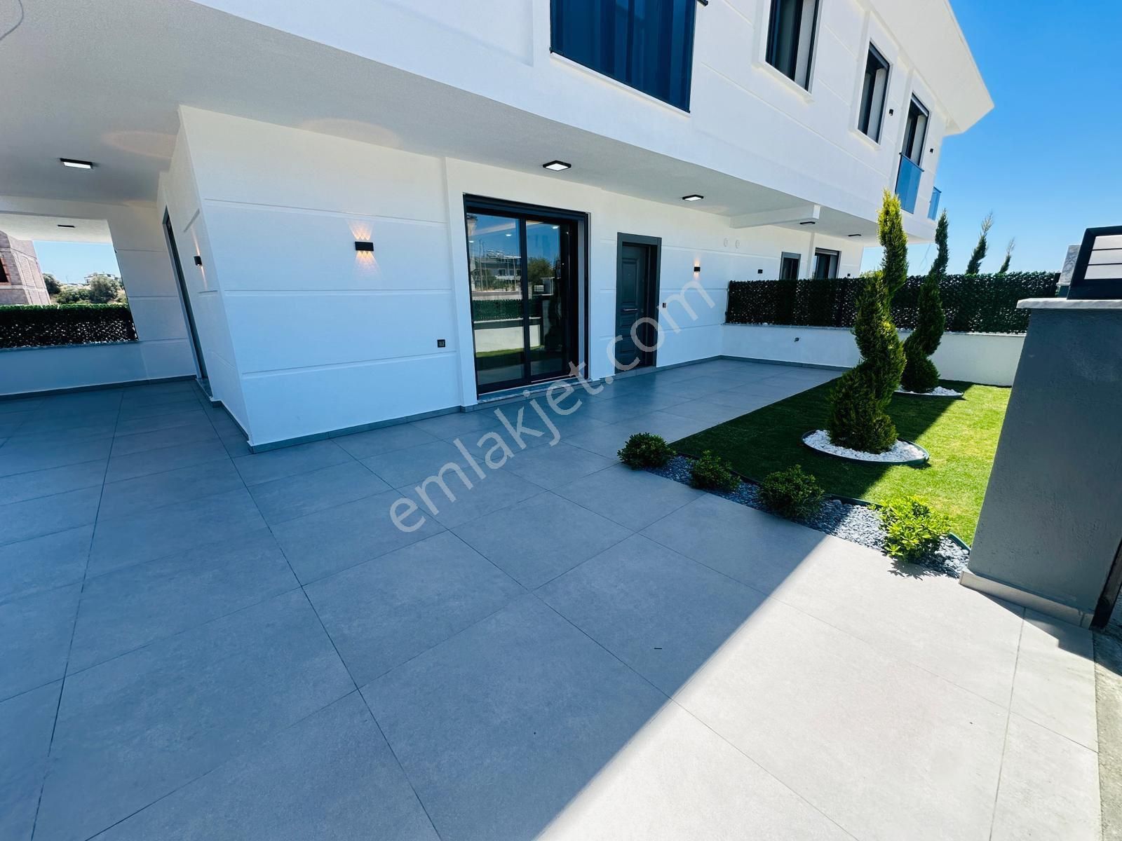 Hisar Mahallesi 3+1, Havuz Bahçe, Denize Yakın Lüks Villa - Görsel 27