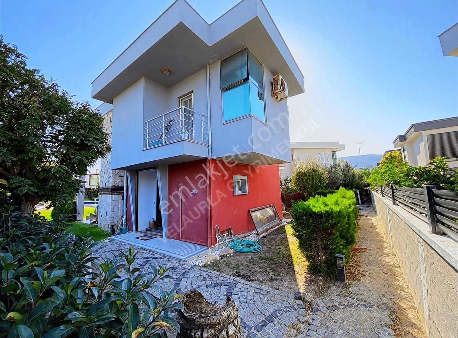 Alaçatı Göbene'de Havuzlu Yıllık Kiralık Villa - Görsel 4