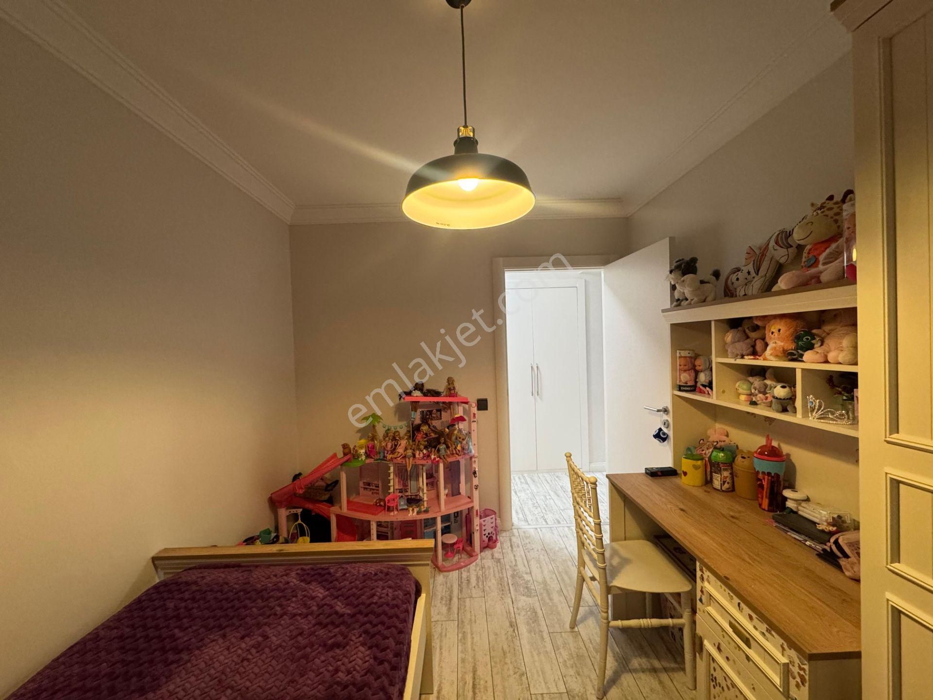 Tem Avrupa Konutları'nda Modern, Yüksek Kat 3+1 Satılık Daire - Görsel 24