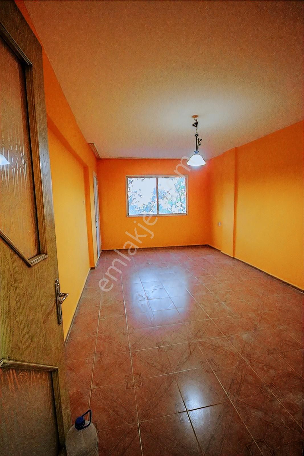 Karabağlar Salih Omurtak Mahallesinde Ferah, Kapalı Mutfaklı 3+1 - Görsel 9