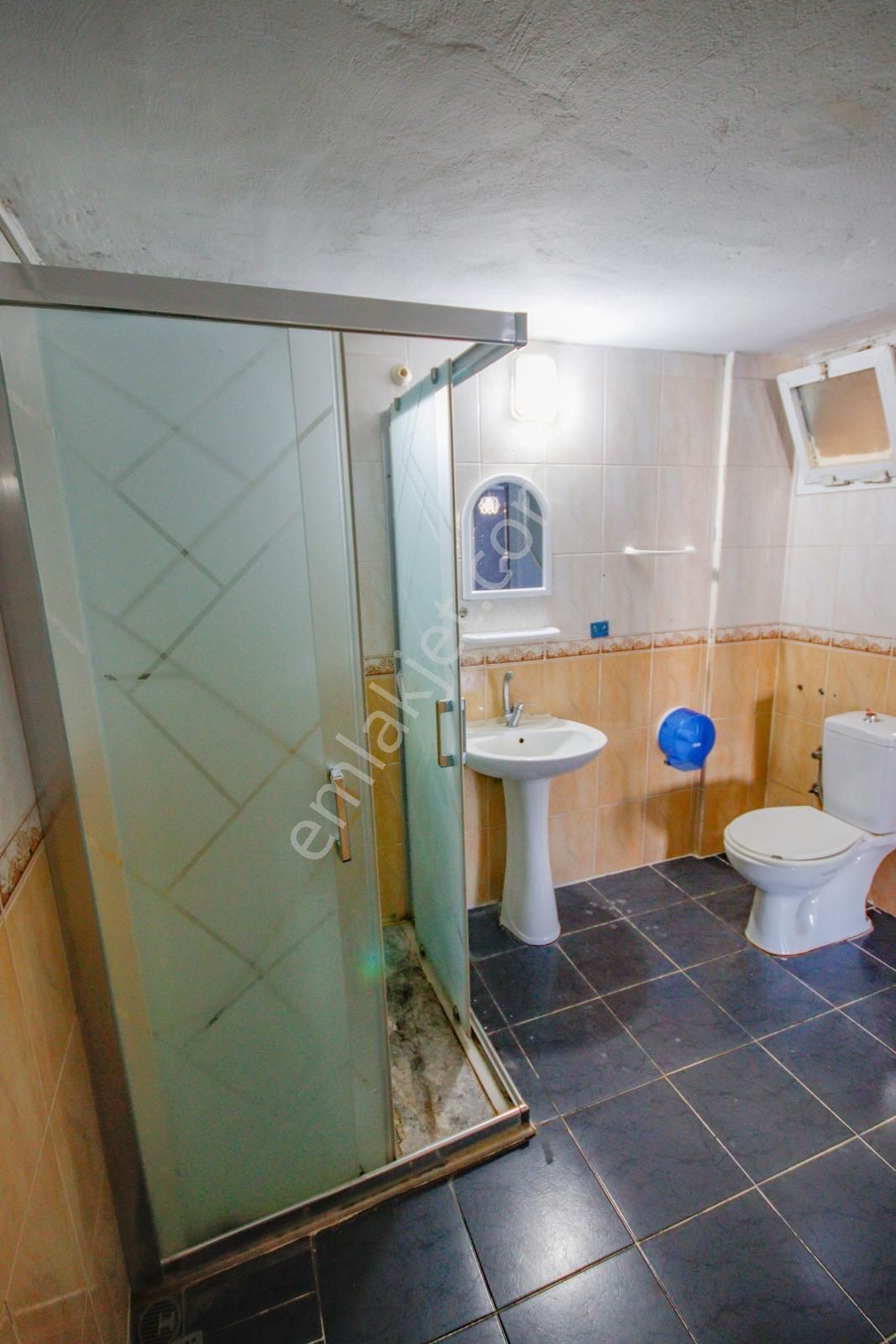 Karabağlar Salih Omurtak Mahallesinde Ferah, Kapalı Mutfaklı 3+1 - Görsel 31