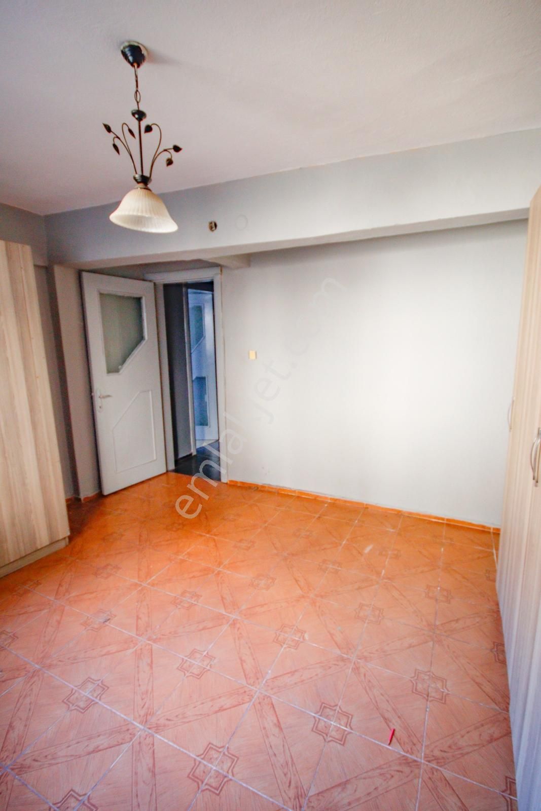 Karabağlar Salih Omurtak Mahallesinde Ferah, Kapalı Mutfaklı 3+1 - Görsel 19