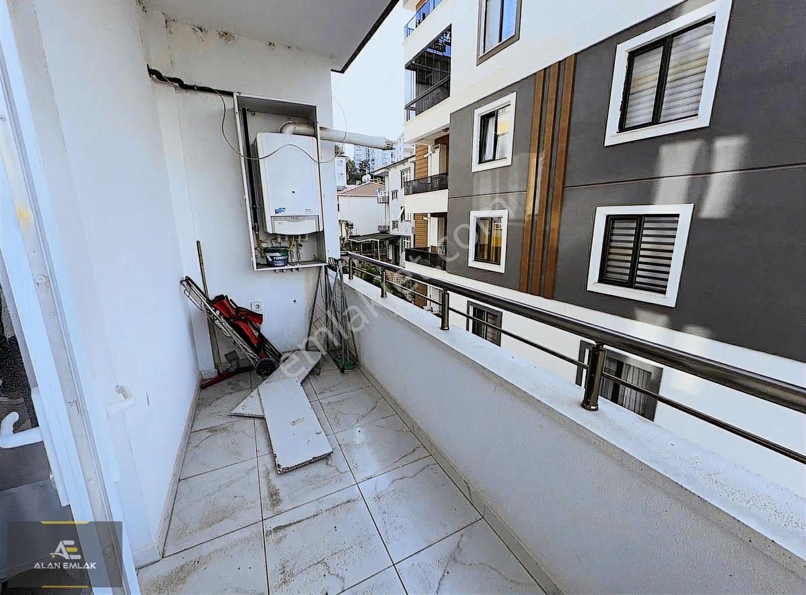 Alan Emlak; Tramvaya Çok Yakın, Ara Kat, Eşyalı 1+1 Daire - Görsel 20