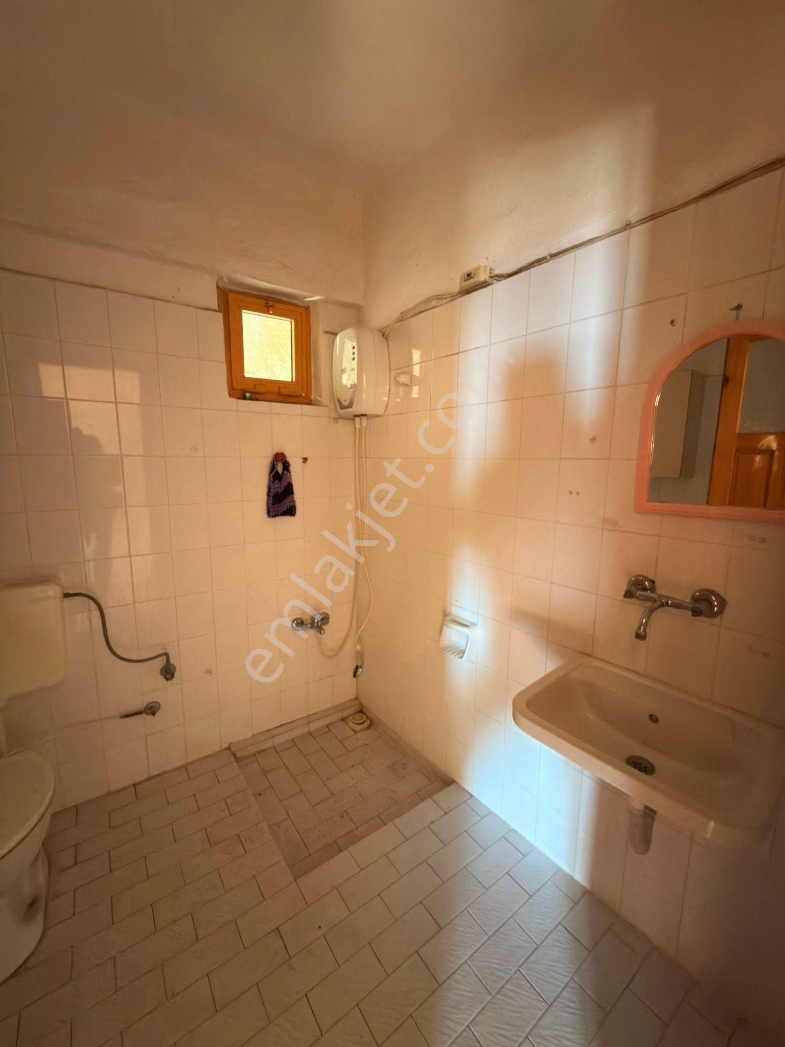 Aydın Nazilli Pınarbaşı Mahallesi’nde Kiralık 3+1 Daire Konum: Pınarbaşı Mahallesi / Nazilli - Görsel 11