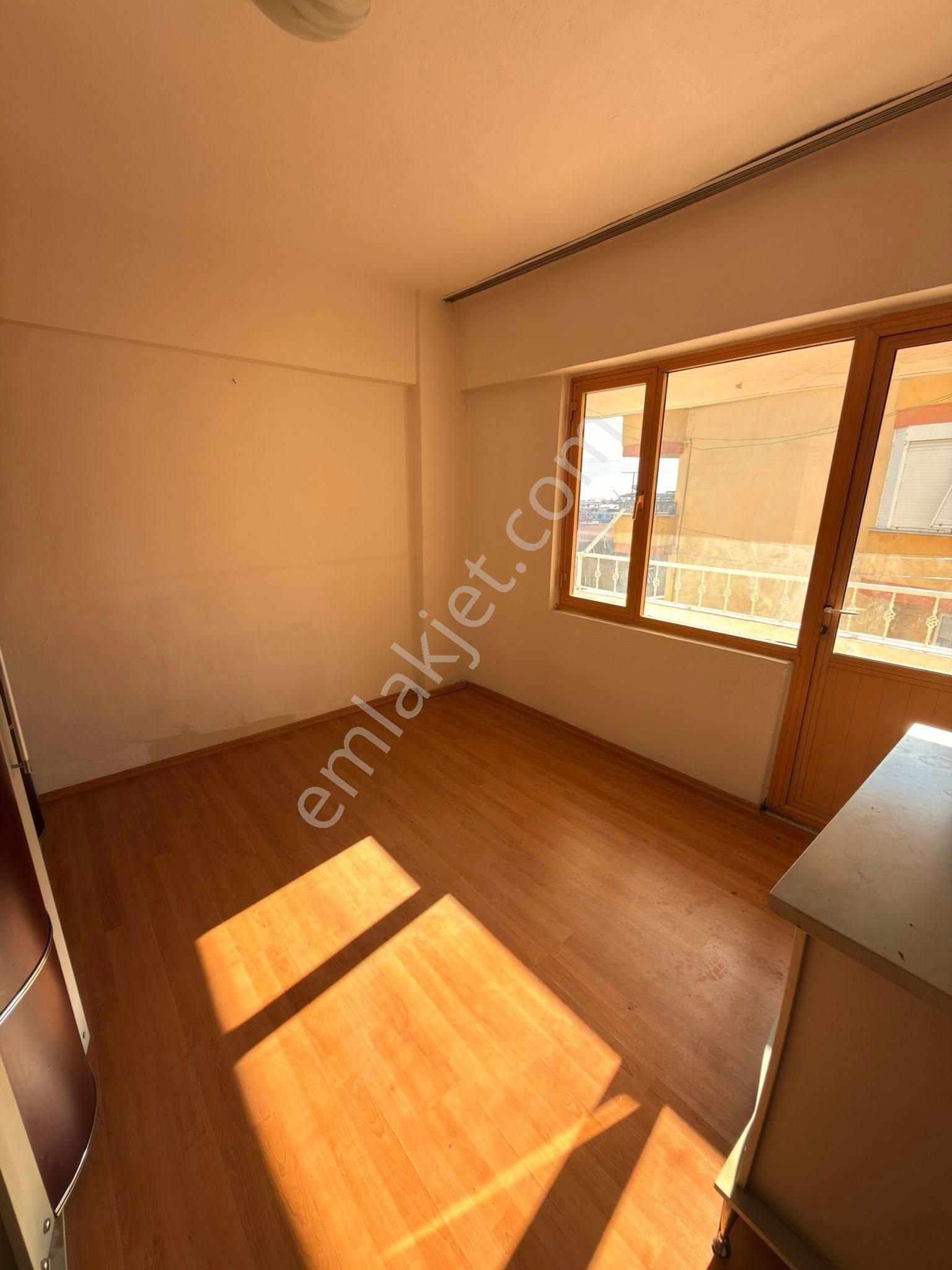 Aydın Nazilli Pınarbaşı Mahallesi’nde Kiralık 3+1 Daire Konum: Pınarbaşı Mahallesi / Nazilli - Görsel 4