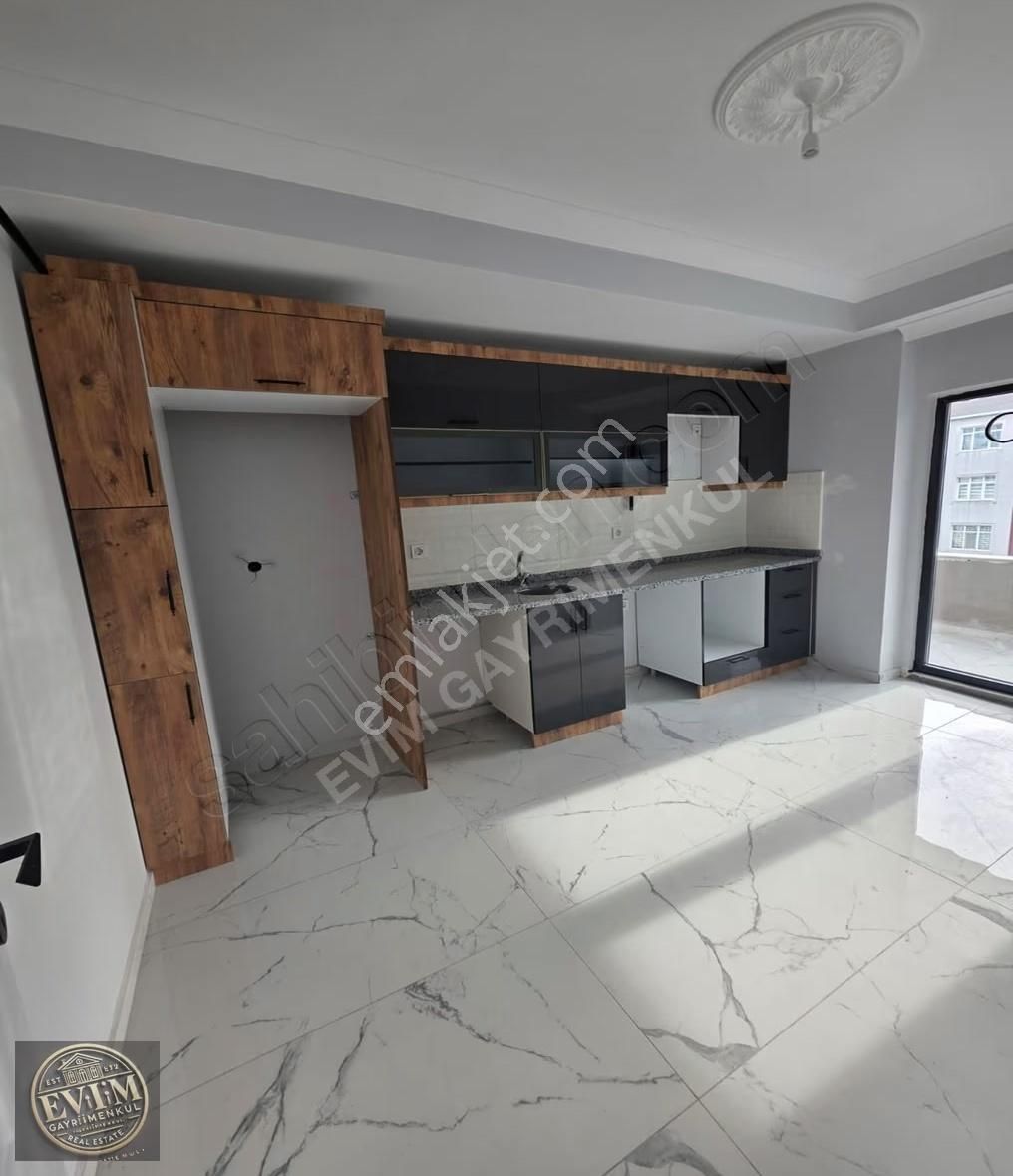 *evim Gayrimenkul'den Fevzi Paşa Mah.2+1 Satılık 110m² Daire*