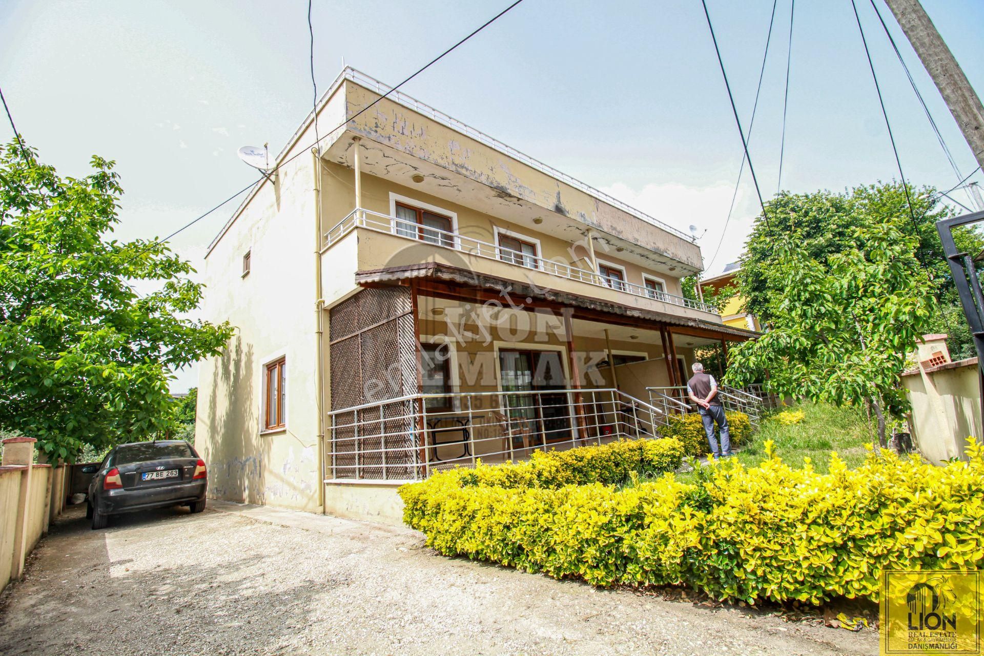 🟨⬛lıon Emlak'tan Erdek Narlı Mahallesinde Sahile 2 Dakika Triplex 6+1 Satılık Villa⬛🟨