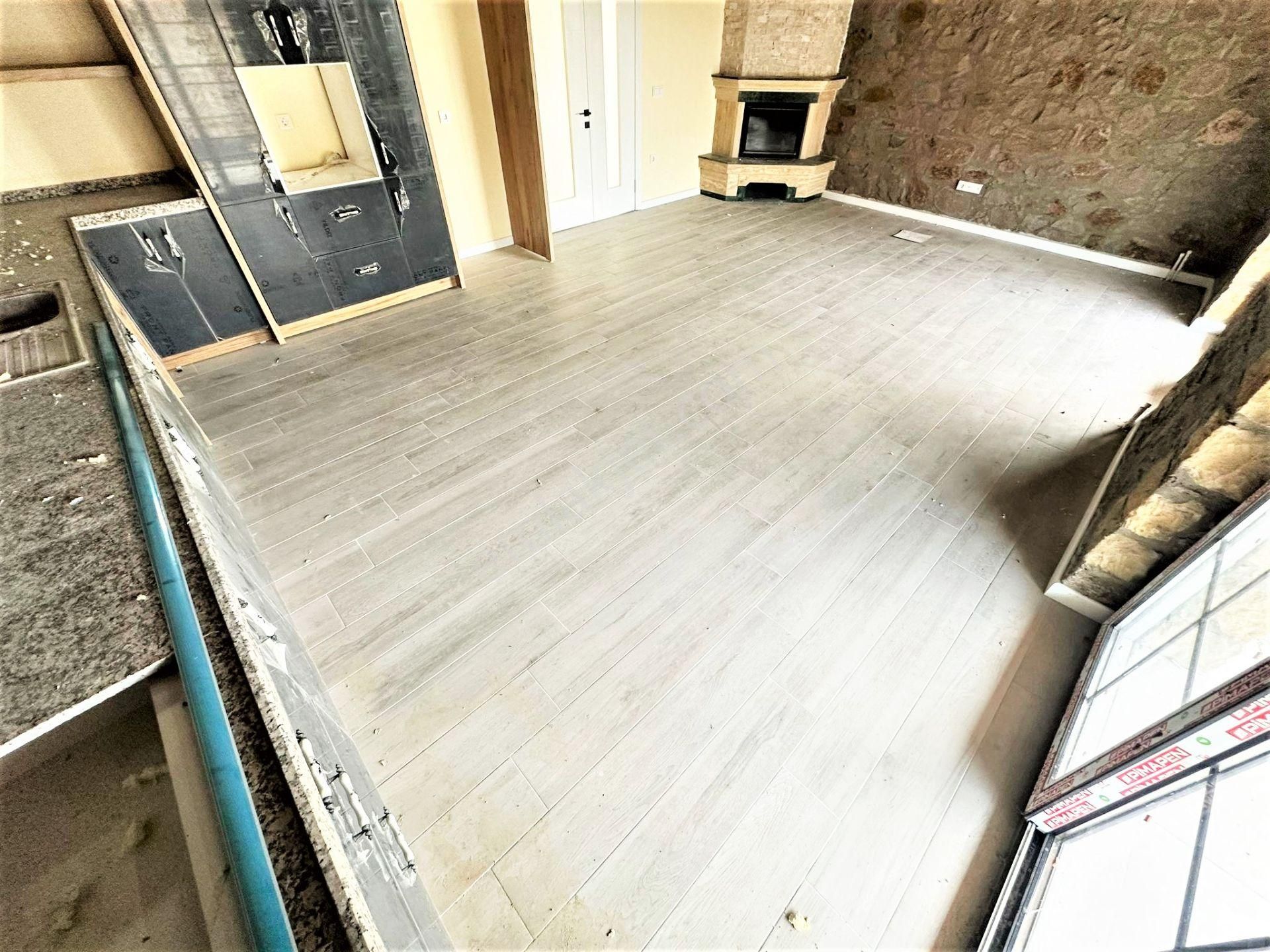 Aygül'den Edremit Çamcı'da Sıfır Amerikan Mutfaklı Giyinme Odalı Şömineli Bahçeli 3+1 Satılık Taş Ev - Görsel 10