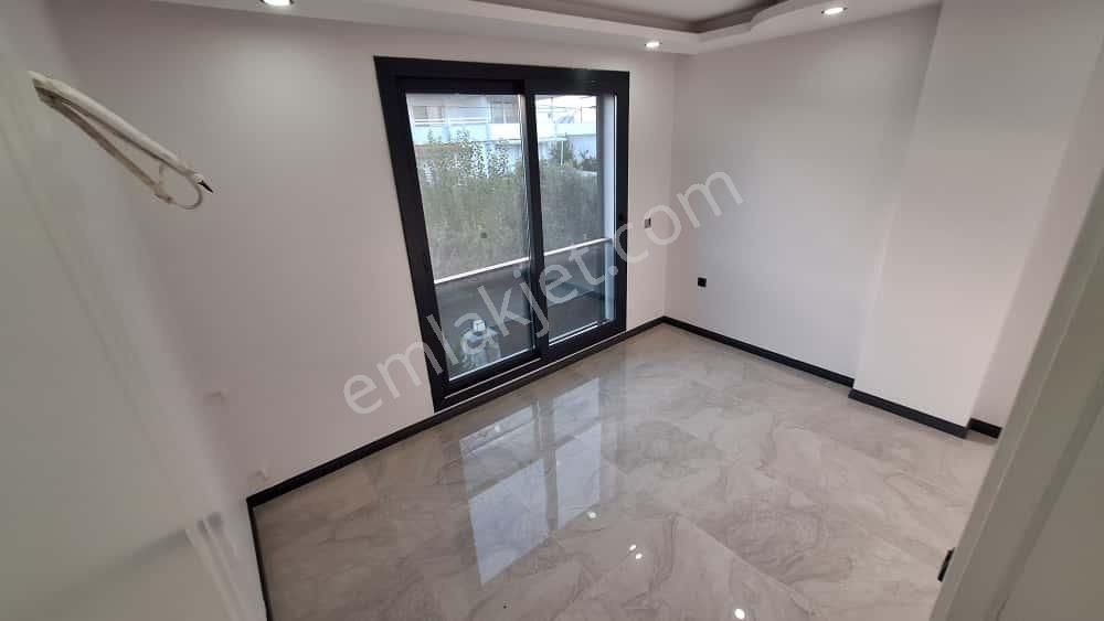 Didim Merkezde Sıfır 3+1 Havuzlu Villa - Görsel 27