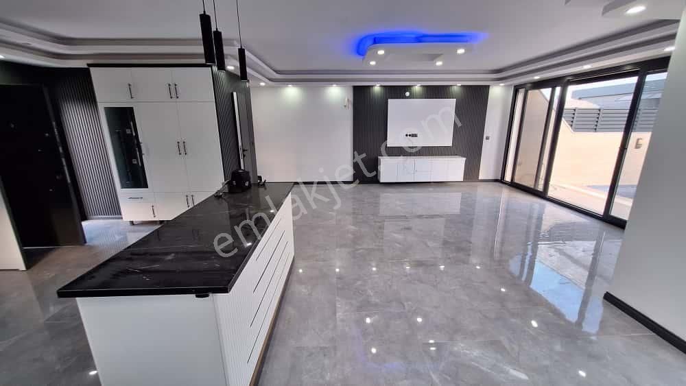 Didim Merkezde Sıfır 3+1 Havuzlu Villa - Görsel 13