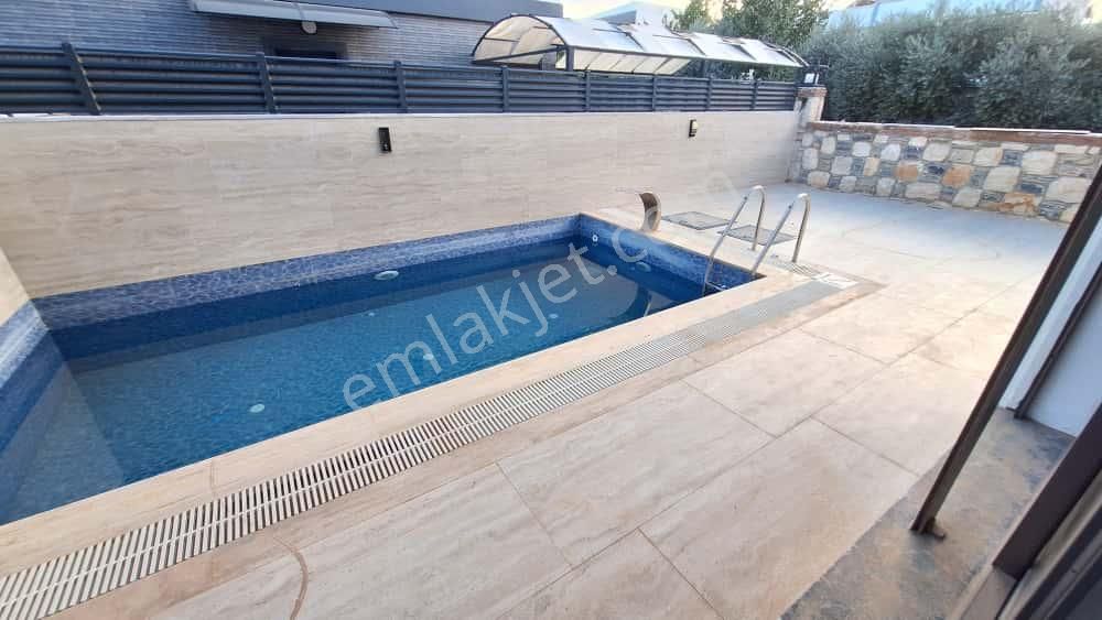 Didim Merkezde Sıfır 3+1 Havuzlu Villa - Görsel 10