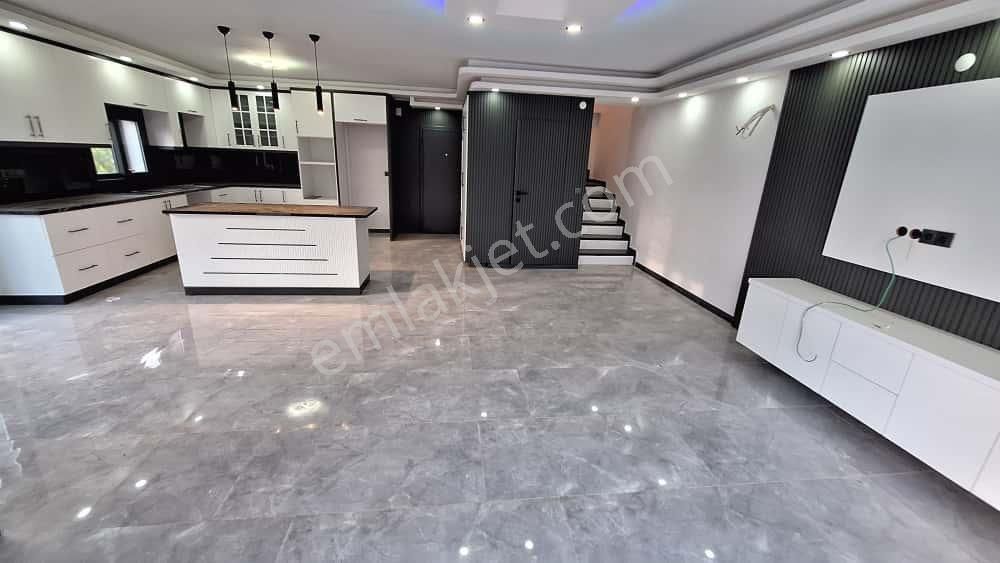 Didim Merkezde Sıfır 3+1 Havuzlu Villa - Görsel 15