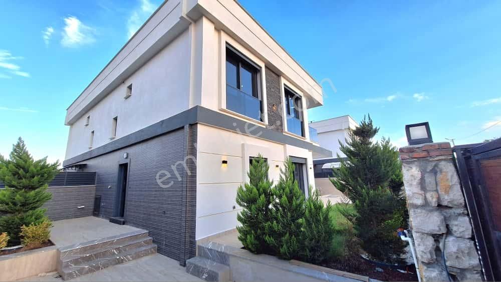 Didim Merkezde Sıfır 3+1 Havuzlu Villa - Görsel 5