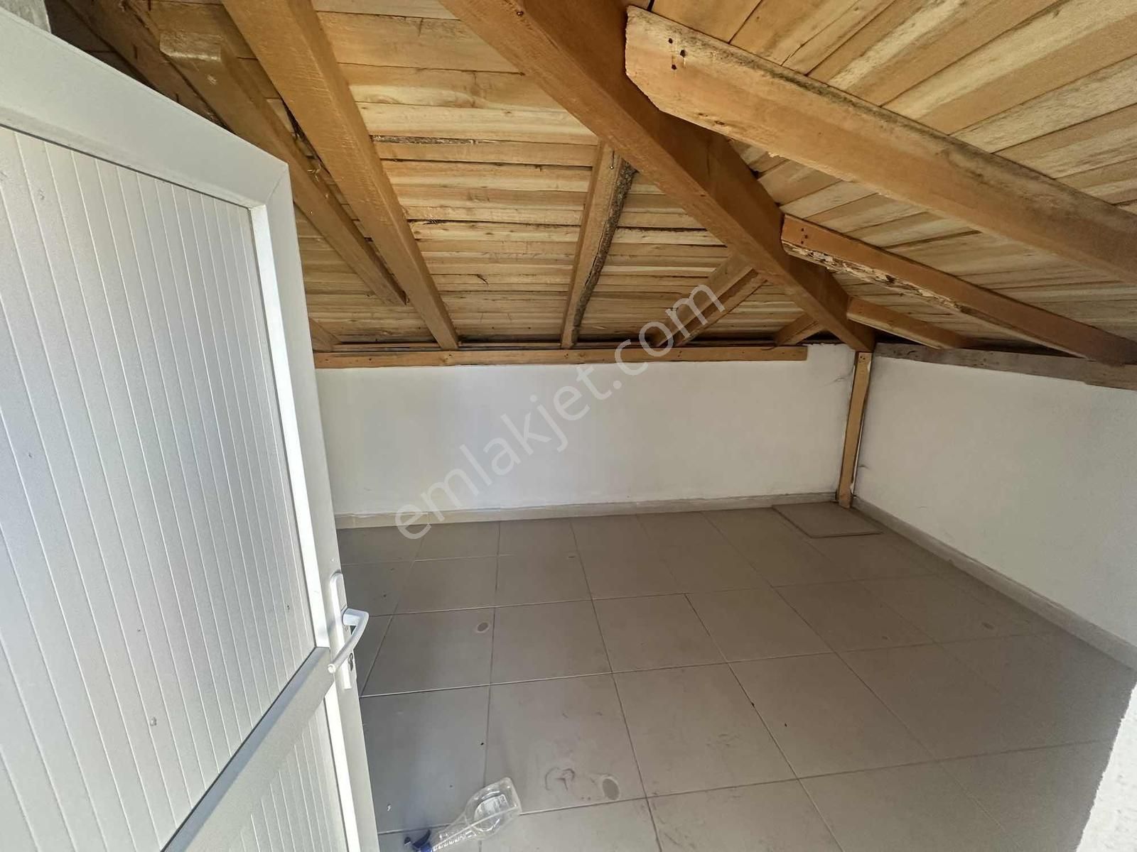 Üçyol Dolmuş Durağı Karşısı 4+1 Dubleks Daire - Görsel 11