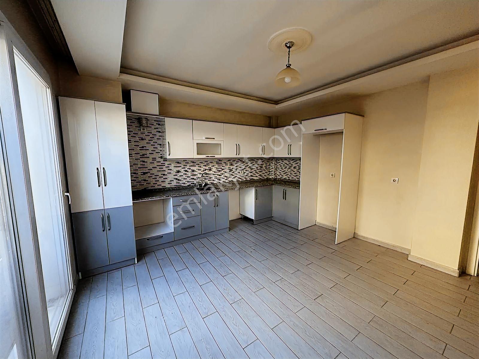 Üçyol Dolmuş Durağı Karşısı 4+1 Dubleks Daire - Görsel 5