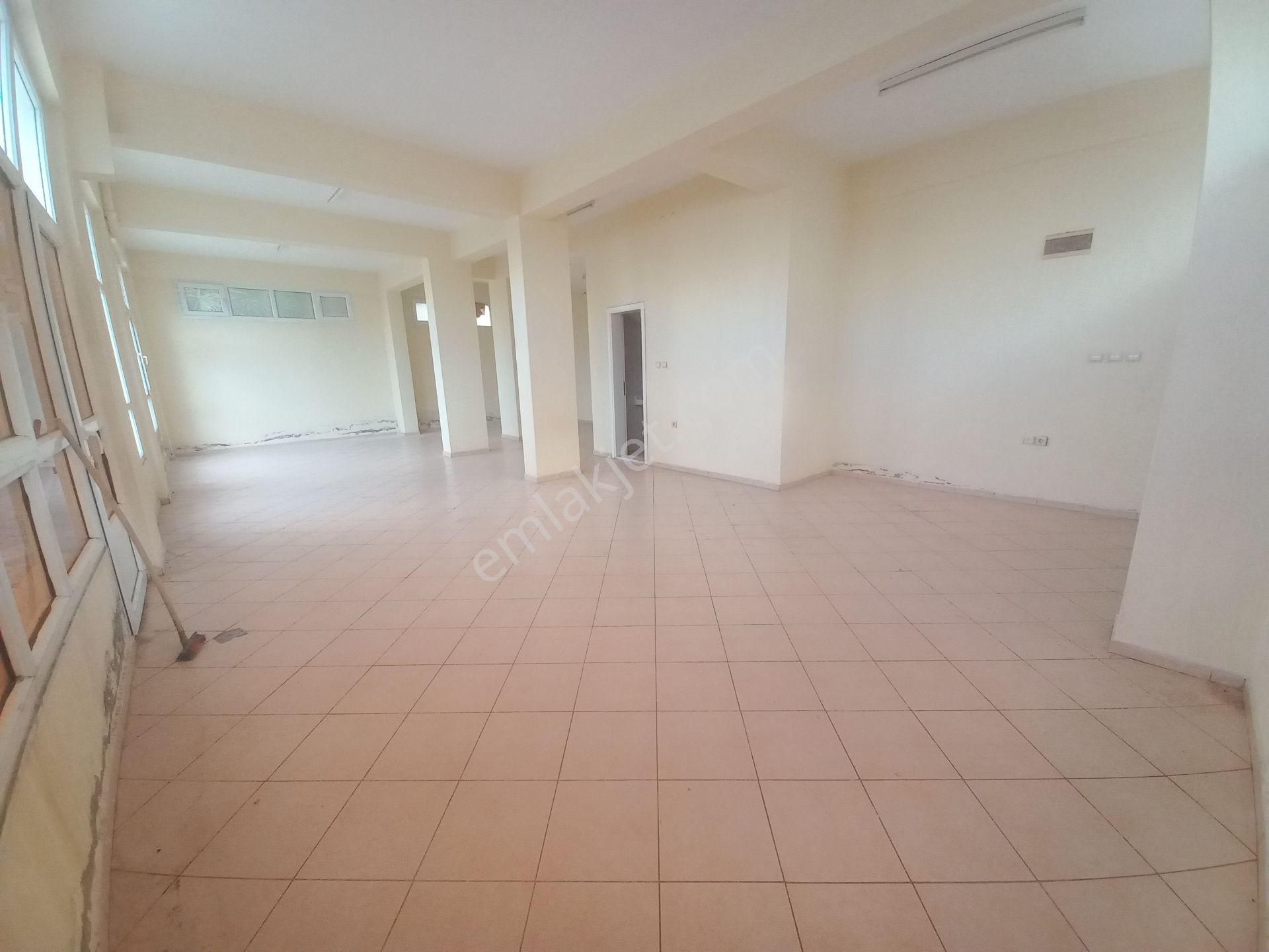 Bornova İnönü Mahallesinde Tüm İş Kollarına Hitap Edecek Kiralık Dükkan - Görsel 6