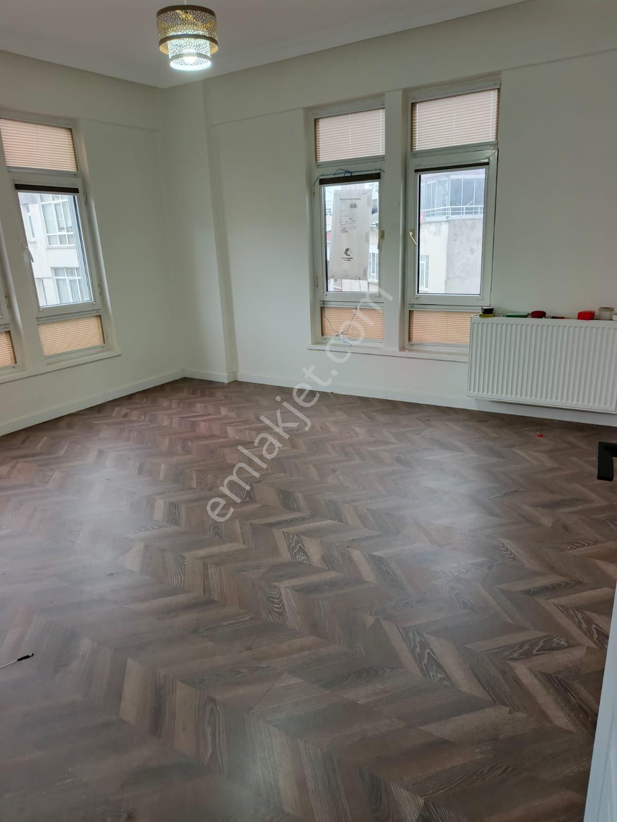 Rasathane Mahallesinde İci Temiz Satılık Daire - Görsel 9