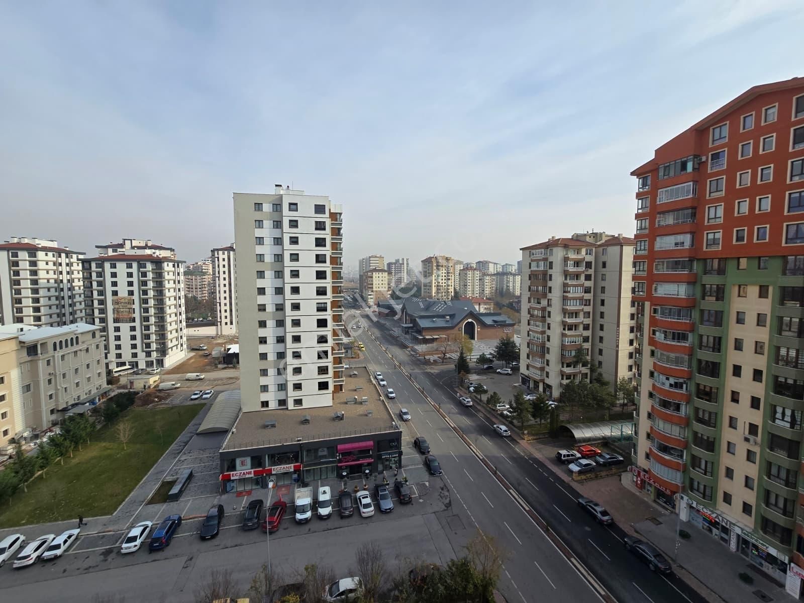 Alpaslan Beylerbeyi Konağında Kiralık 4+1 Geniş Daire - Görsel 29