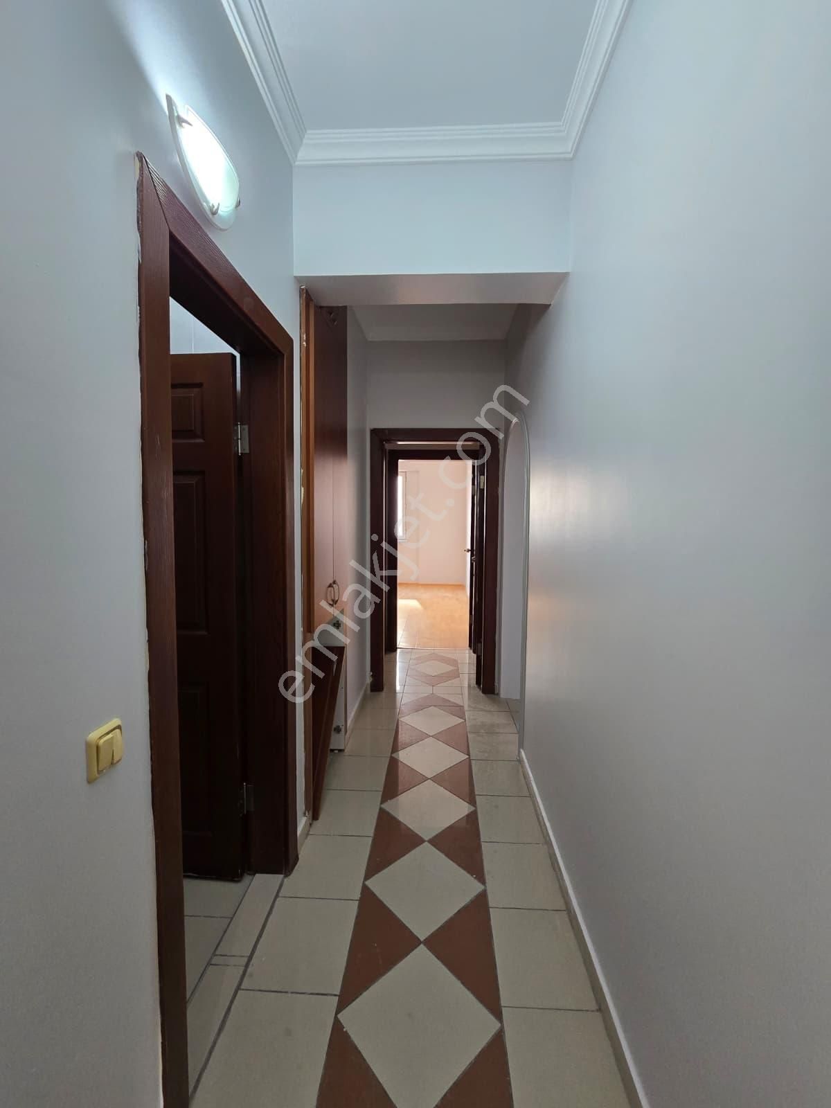 Alpaslan Beylerbeyi Konağında Kiralık 4+1 Geniş Daire - Görsel 16