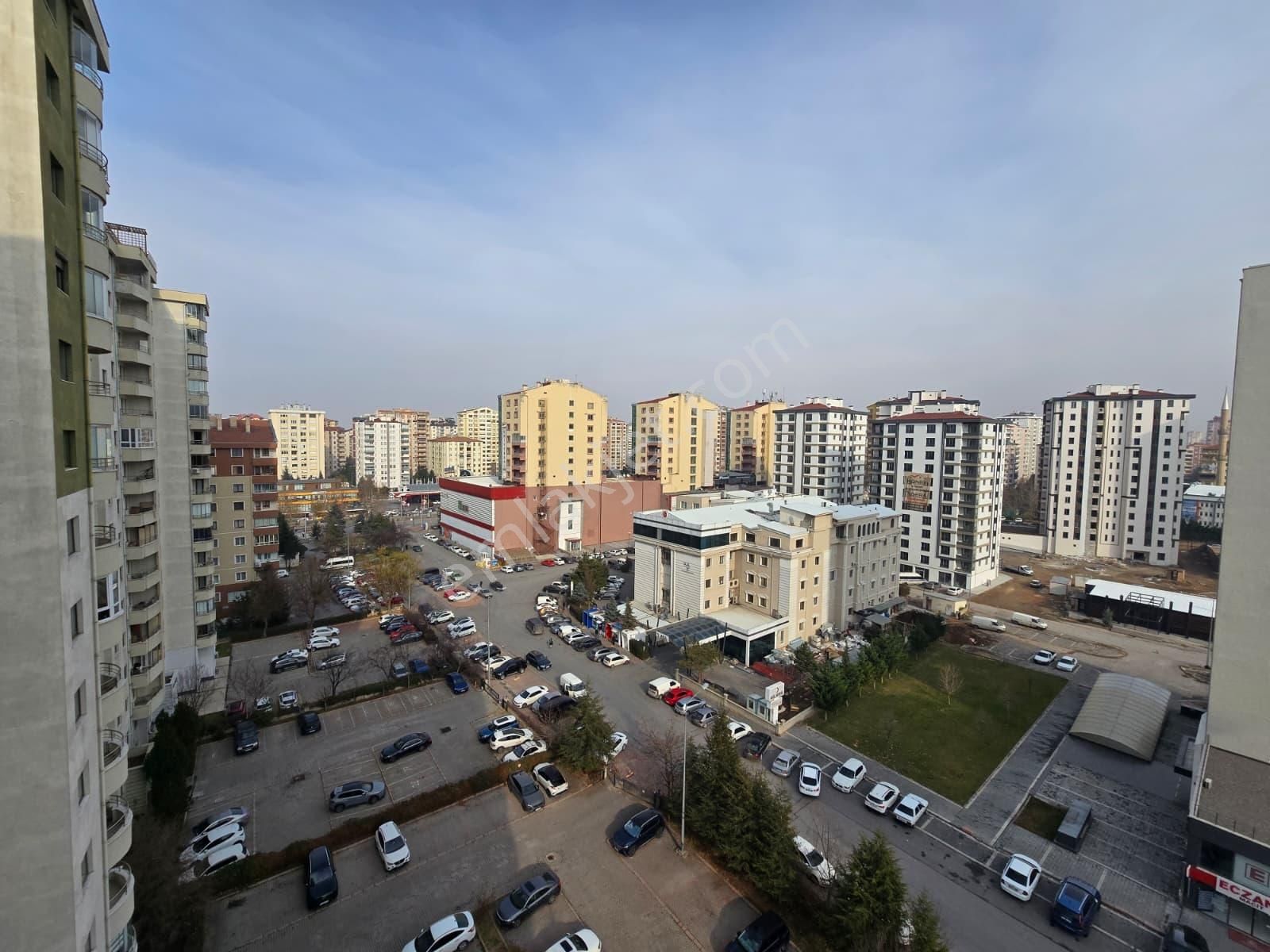 Alpaslan Beylerbeyi Konağında Kiralık 4+1 Geniş Daire - Görsel 26