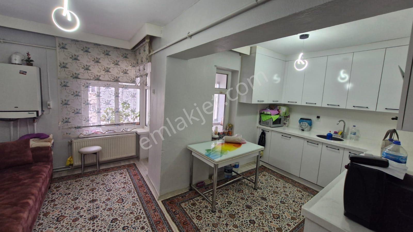 Arkadaş Emlaktan Lozan Evleri Civarında 2.kat 3+1 Satılık Daire 2.900.000 Tl - Görsel 8