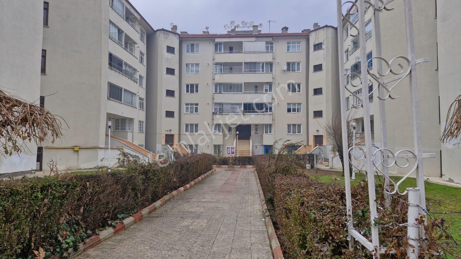 Arkadaş Emlaktan Lozan Evleri Civarında 2.kat 3+1 Satılık Daire 2.900.000 Tl - Görsel 6