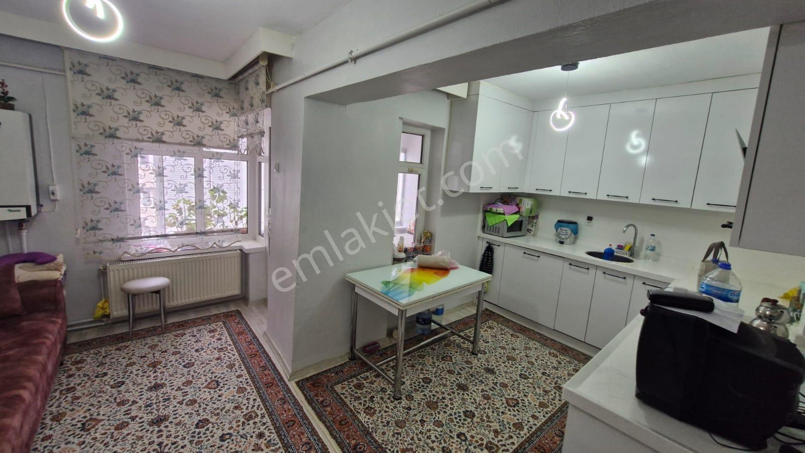 Arkadaş Emlaktan Lozan Evleri Civarında 2.kat 3+1 Satılık Daire 2.900.000 Tl - Görsel 9