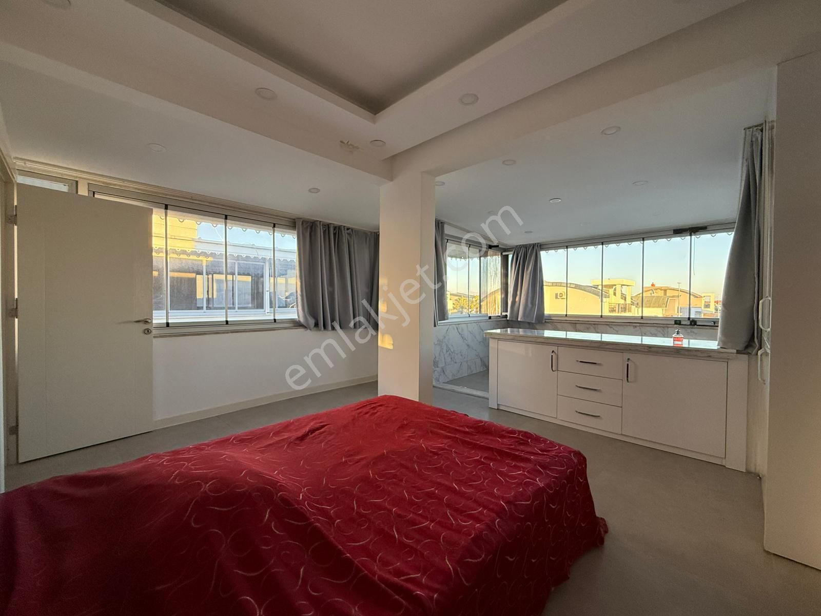 Kadriye'de Açık Otoparklı Site İçinde Özel Tasarımlı Geniş 2+2 Dubleks - Görsel 28