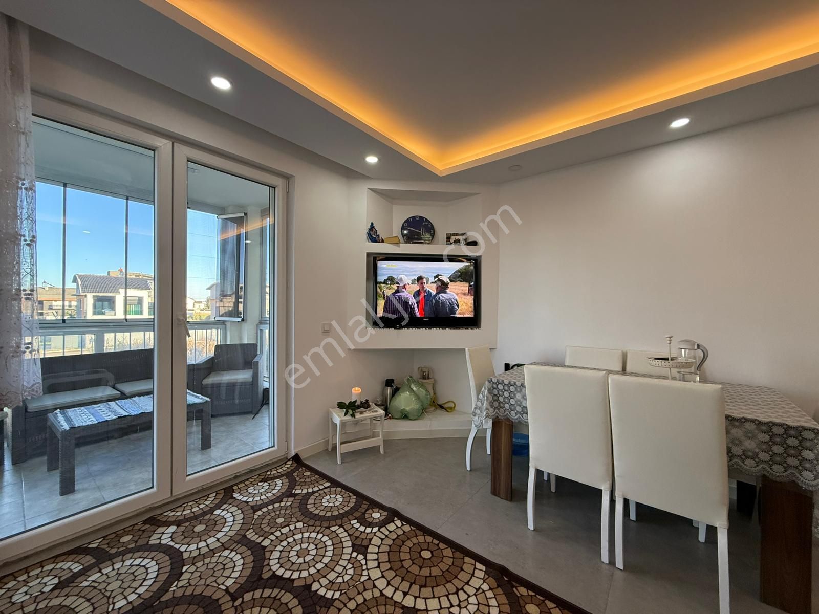 Kadriye'de Açık Otoparklı Site İçinde Özel Tasarımlı Geniş 2+2 Dubleks - Görsel 9