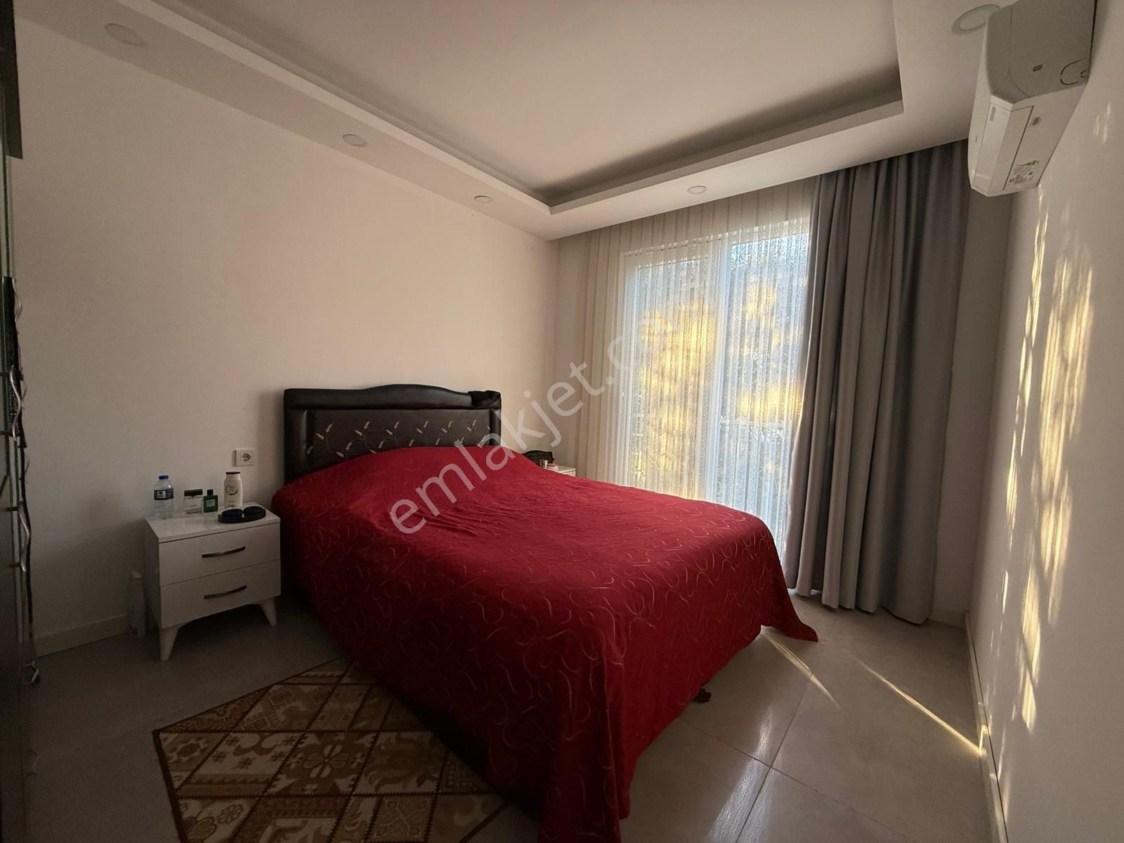 Kadriye'de Açık Otoparklı Site İçinde Özel Tasarımlı Geniş 2+2 Dubleks - Görsel 16