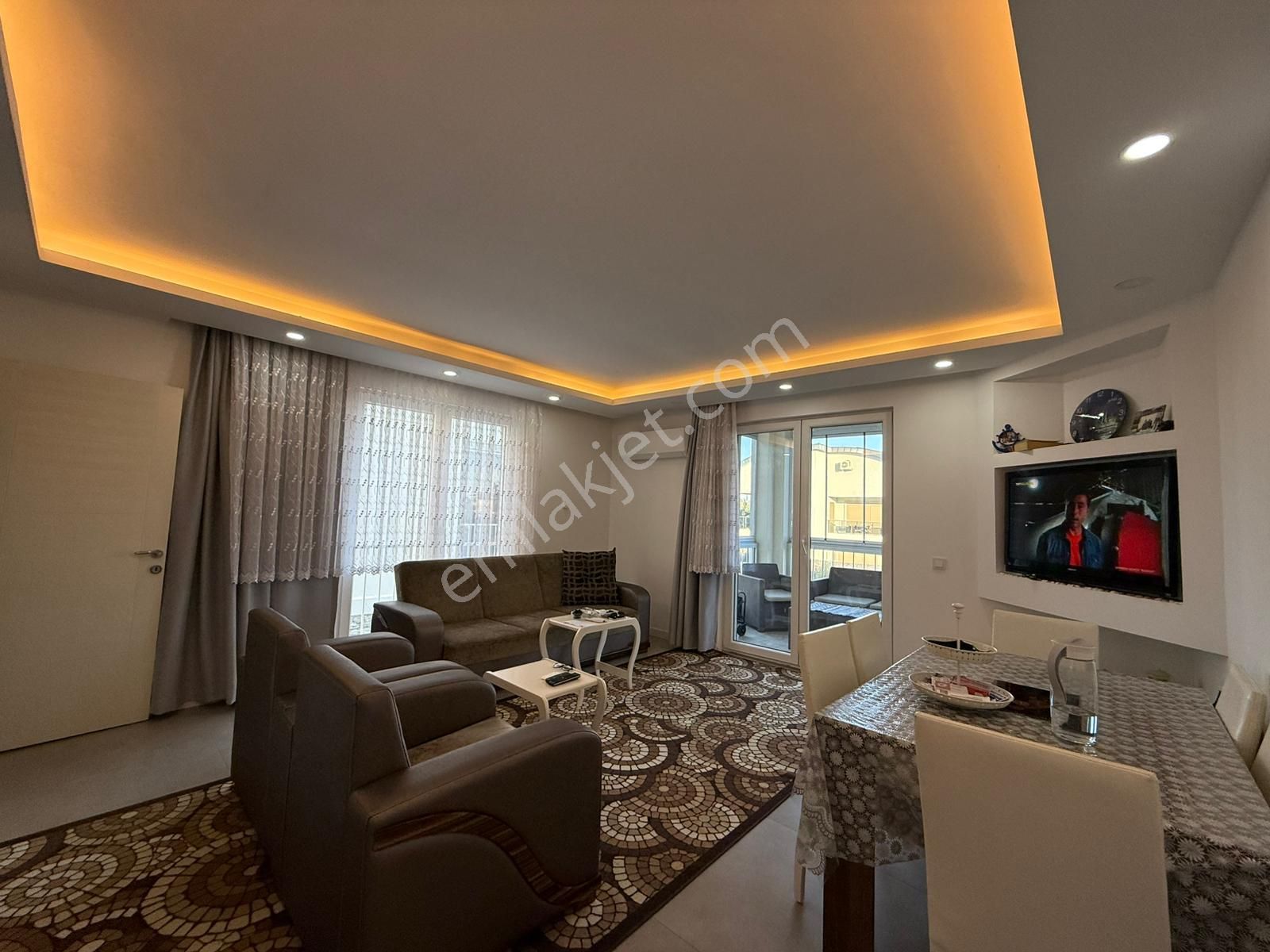 Kadriye'de Açık Otoparklı Site İçinde Özel Tasarımlı Geniş 2+2 Dubleks - Görsel 5