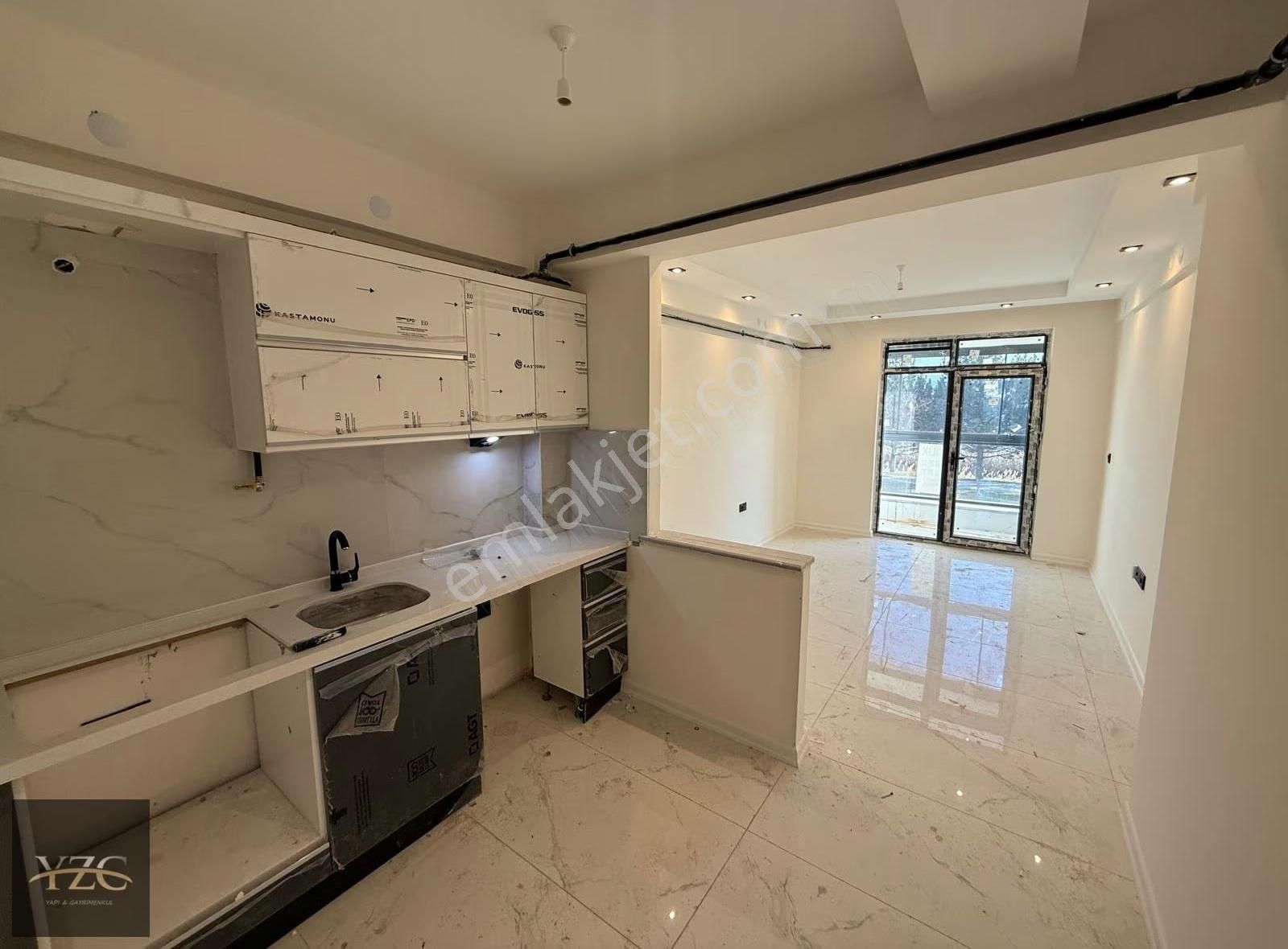 Yzg Den Çamlıca 1+1 Zeminden Isıtma Balkonlu Satılık Daire