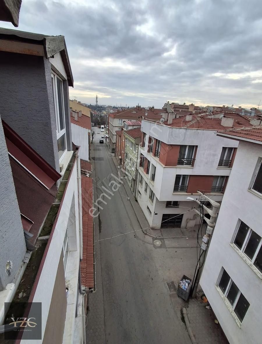 İletişim Kapısna 2dk 11.000 Tl Kiracılı Ön Cephe Bakımlı 60m 1+1 - Görsel 17