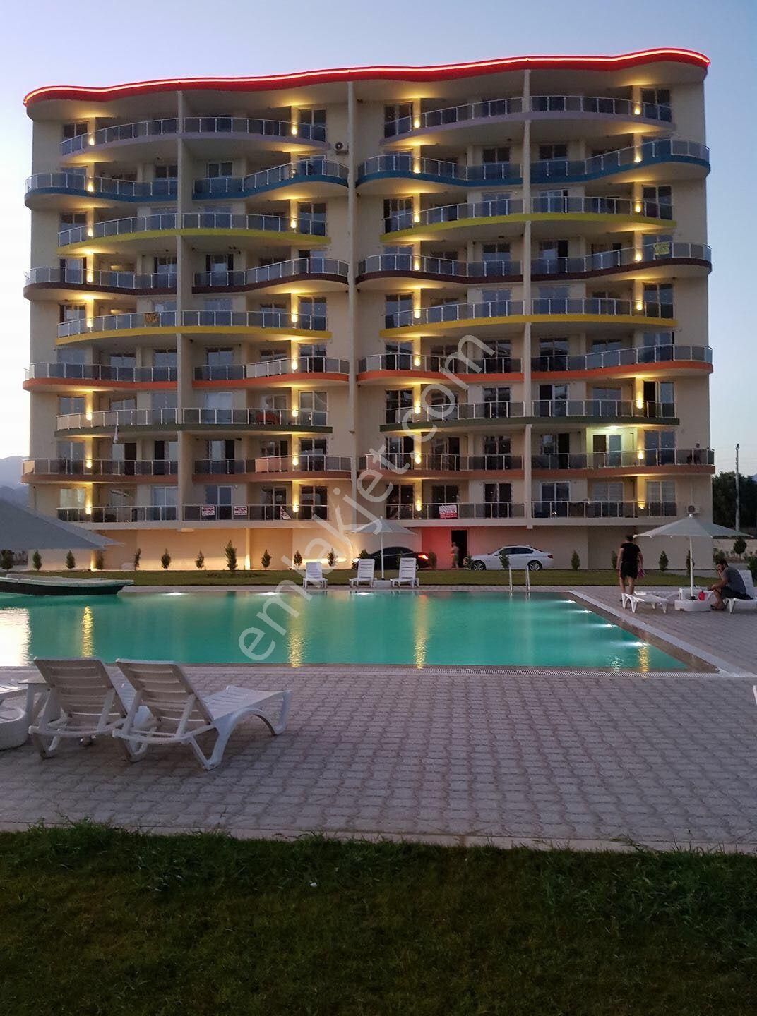 Yeşil Mh. Havuzlu Sitede Asasörlü Doğalgazlı 2+1 Kiralık Daire - Görsel 2