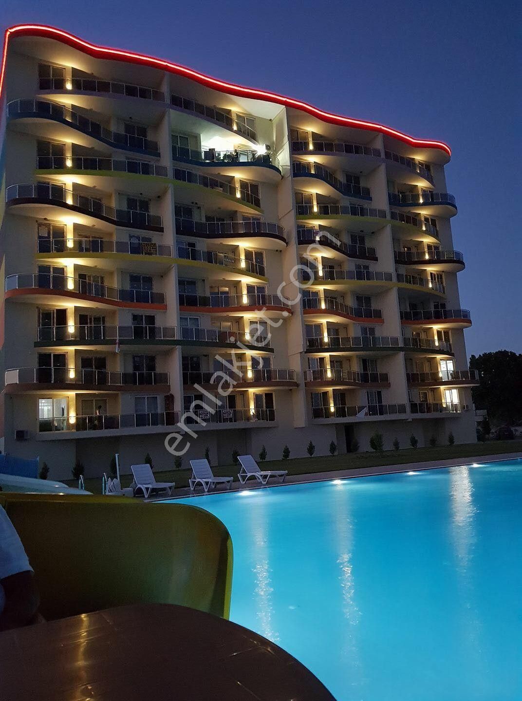 Yeşil Mh. Havuzlu Sitede Asasörlü Doğalgazlı 2+1 Kiralık Daire