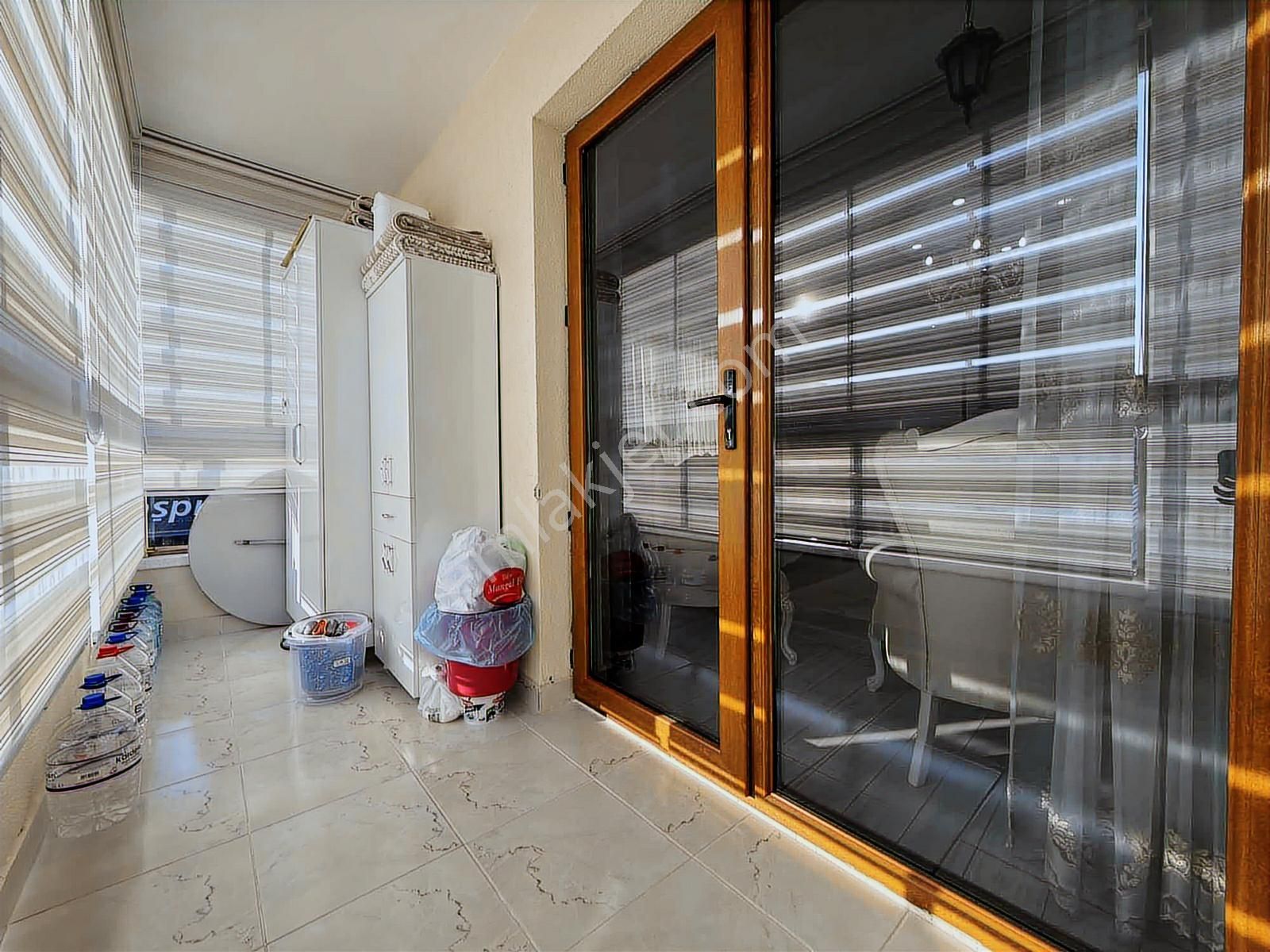 Keskin'den 4+1 Çift Banyo Çift Balkon Cadde Arkası Ara Kat Daire - Görsel 21