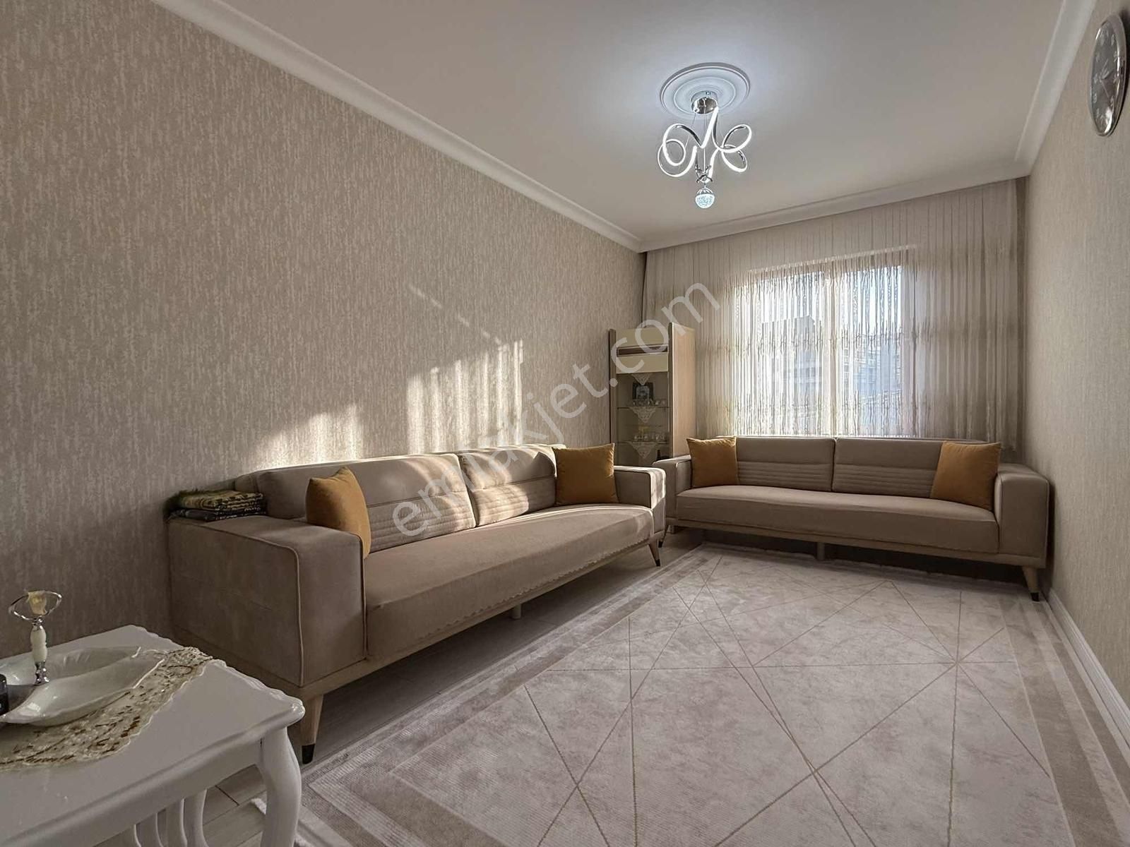 Keskin'den 4+1 Çift Banyo Çift Balkon Cadde Arkası Ara Kat Daire - Görsel 29