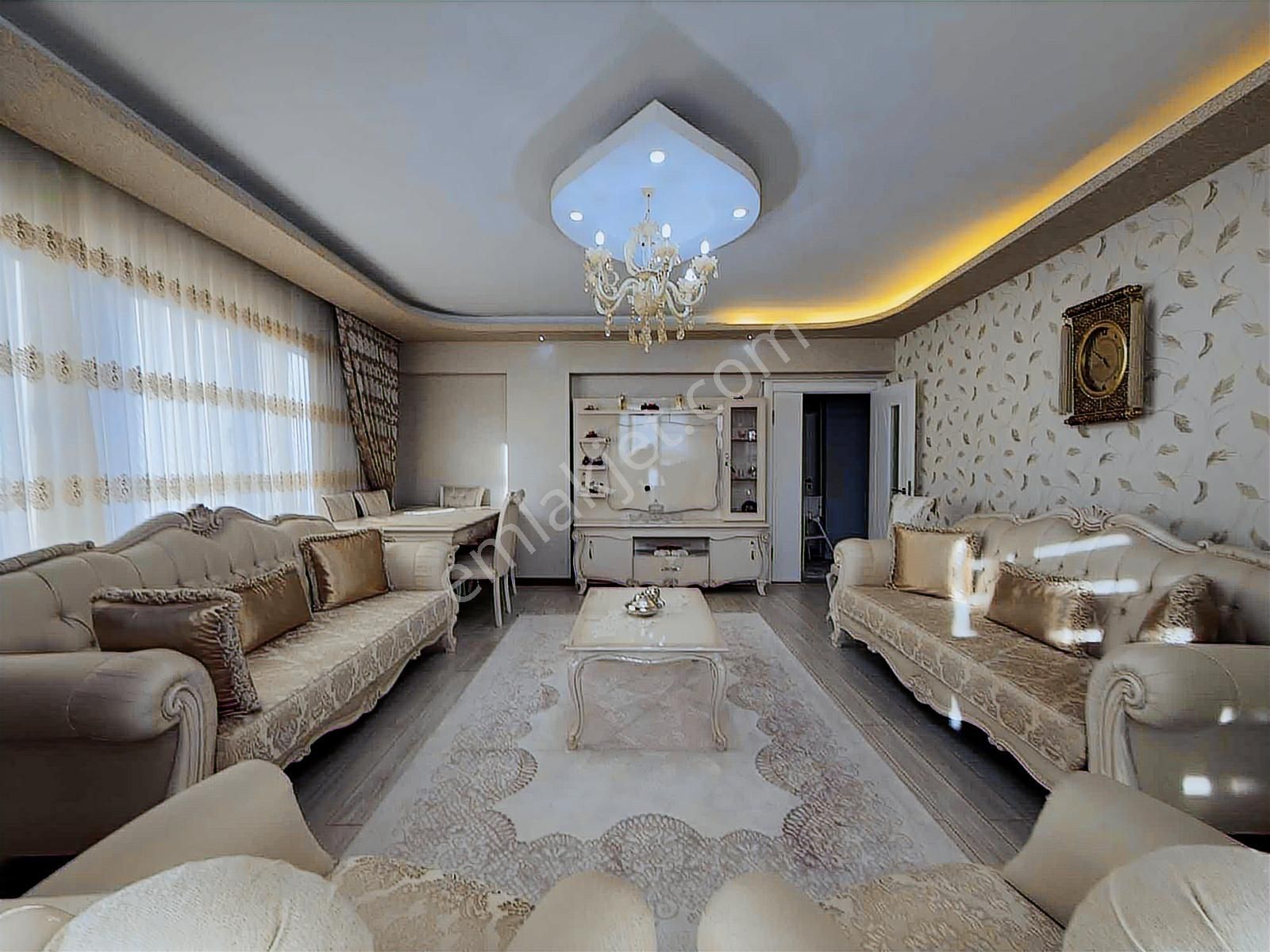 Keskin'den 4+1 Çift Banyo Çift Balkon Cadde Arkası Ara Kat Daire - Görsel 20