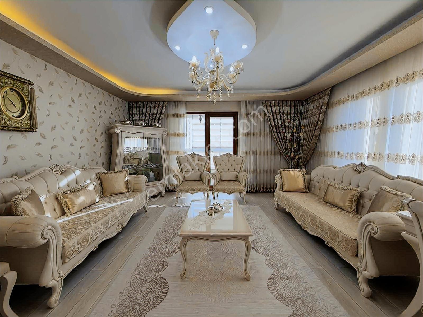 Keskin'den 4+1 Çift Banyo Çift Balkon Cadde Arkası Ara Kat Daire - Görsel 24