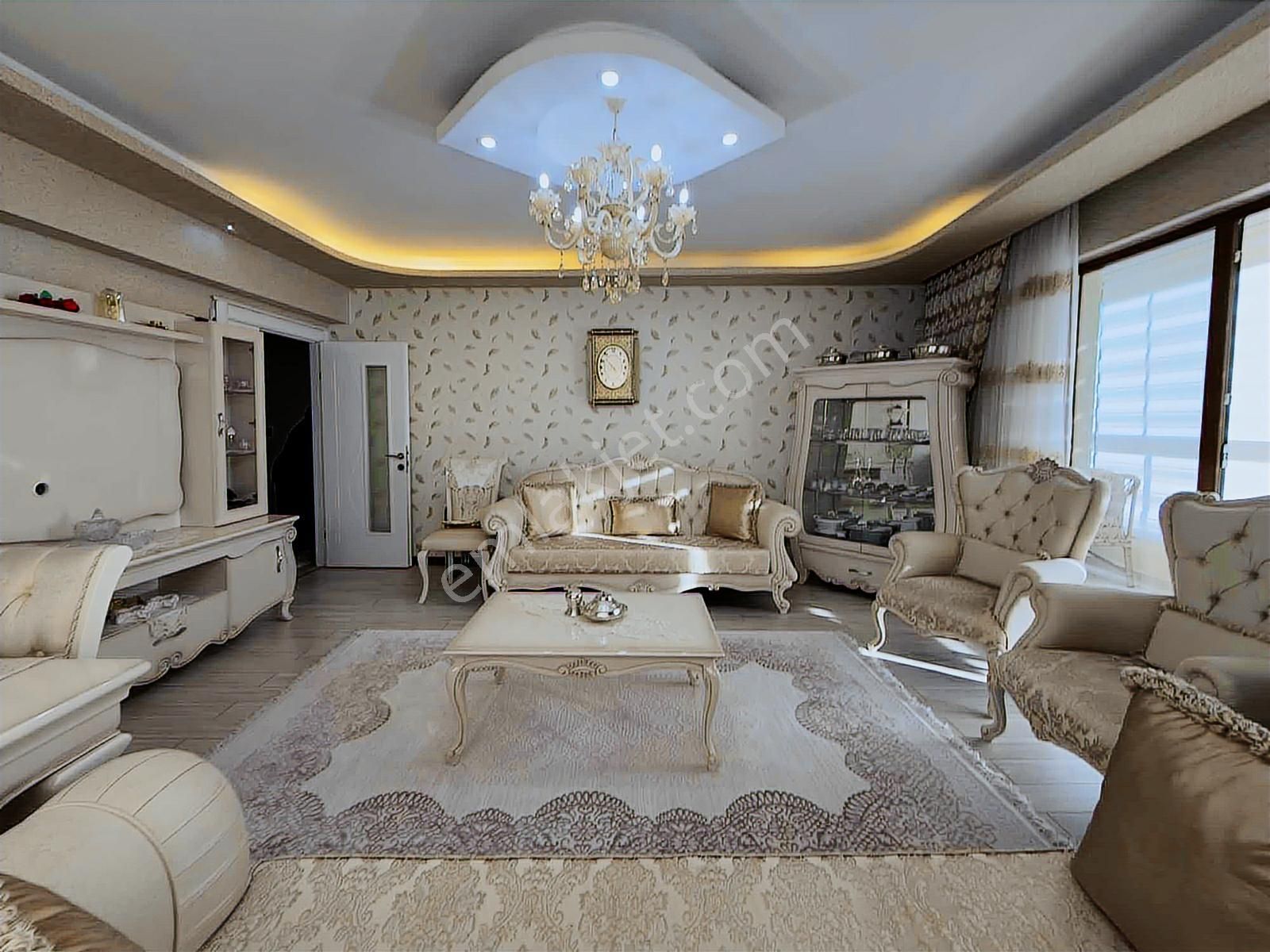 Keskin'den 4+1 Çift Banyo Çift Balkon Cadde Arkası Ara Kat Daire - Görsel 23