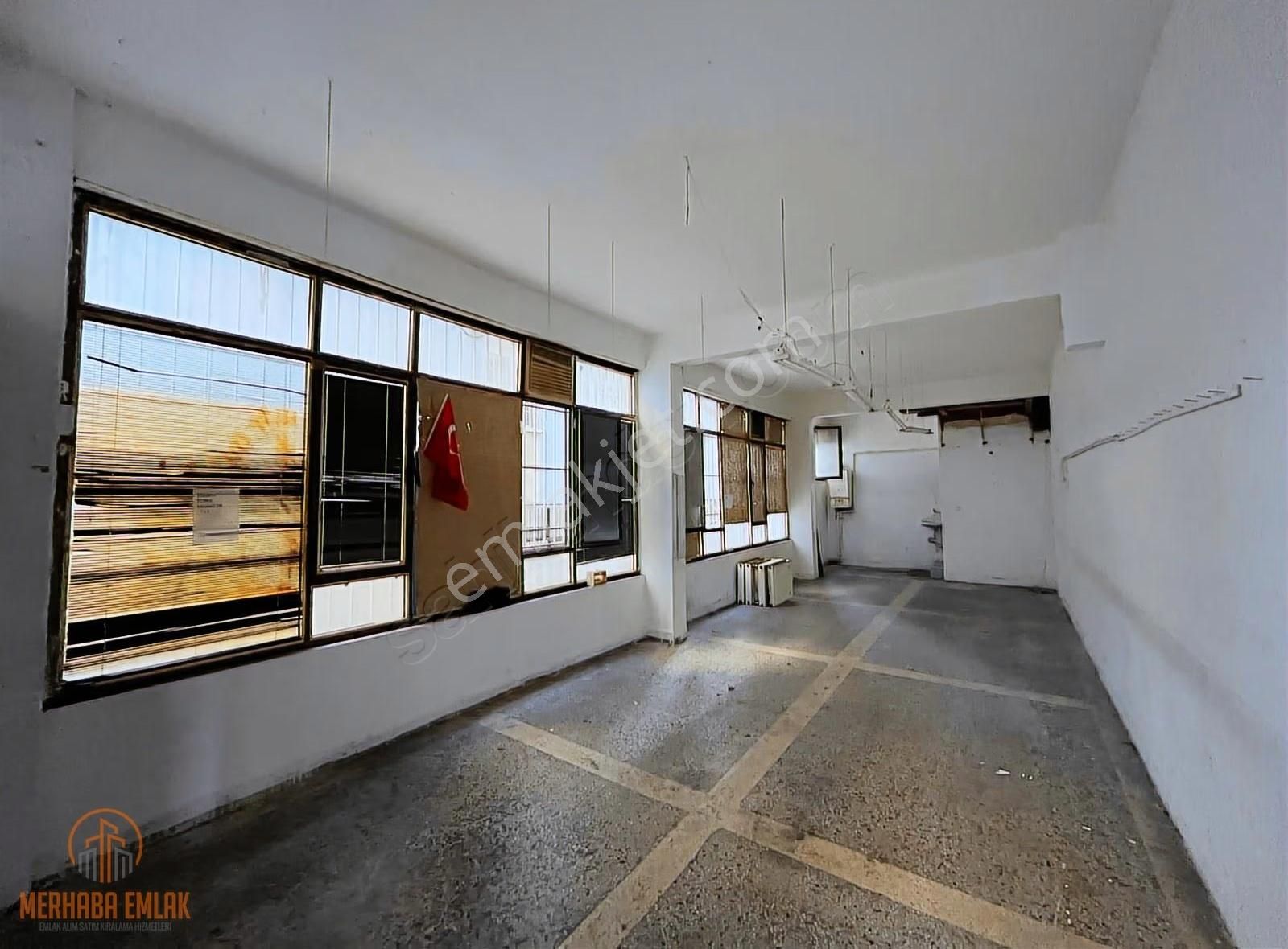 Merhaba Emlak'tan Yüksek Girişli Merkezi Konumlu Ferah Dükkan - Görsel 7