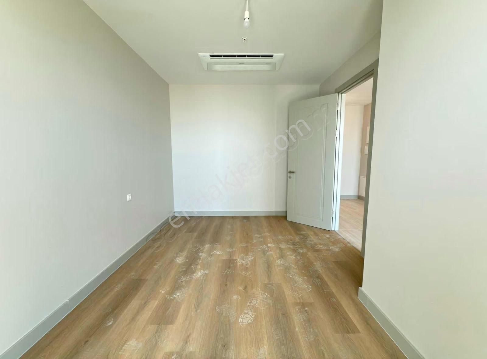 Megapol İzmir Sıfır 1+1 Büyük Tip Kapalı Mutfak Satılık Daire - Görsel 13