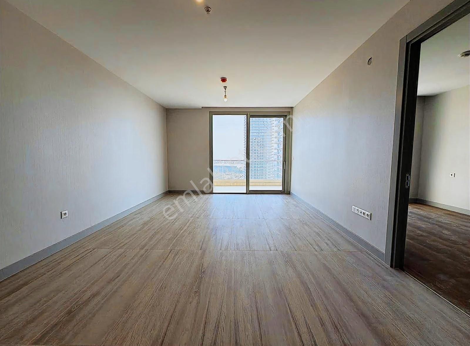 Megapol İzmir Sıfır 1+1 Büyük Tip Kapalı Mutfak Satılık Daire - Görsel 11