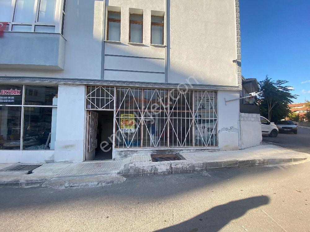 Güvenay - Çorum Askerlik Şubesi Altı 60 M² Satılık Dükkan