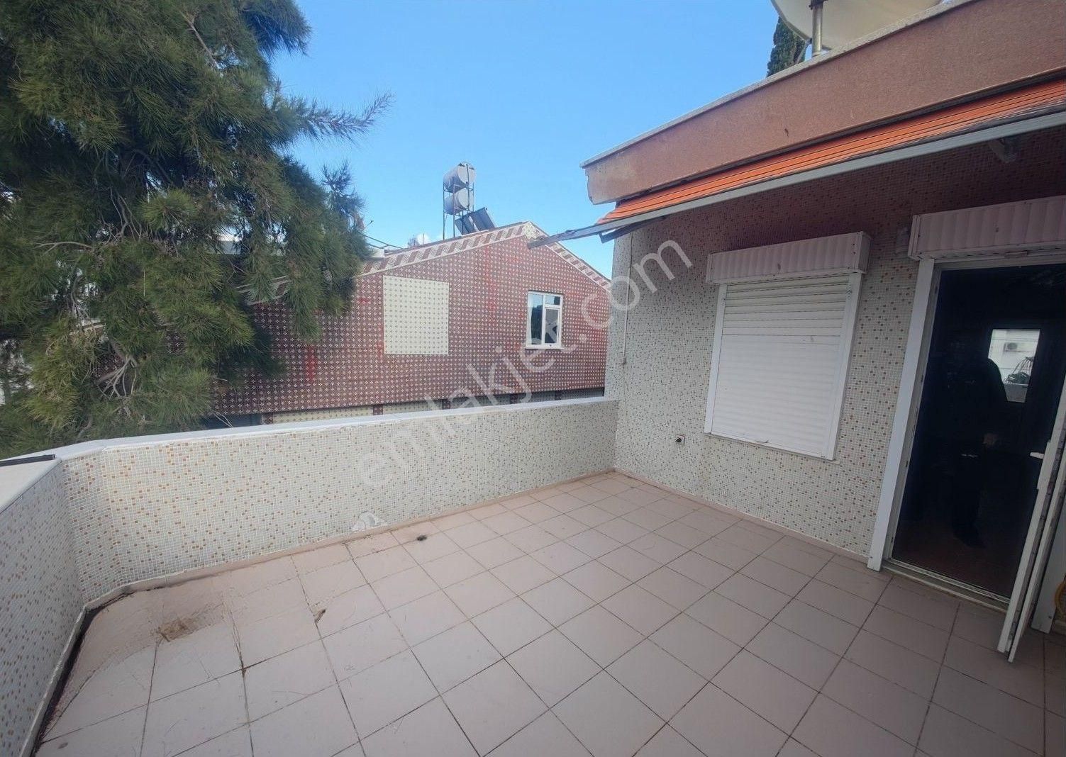 Denize 350 Metre Mesafede Satılık 4+1 Teras Dubleks - Görsel 22