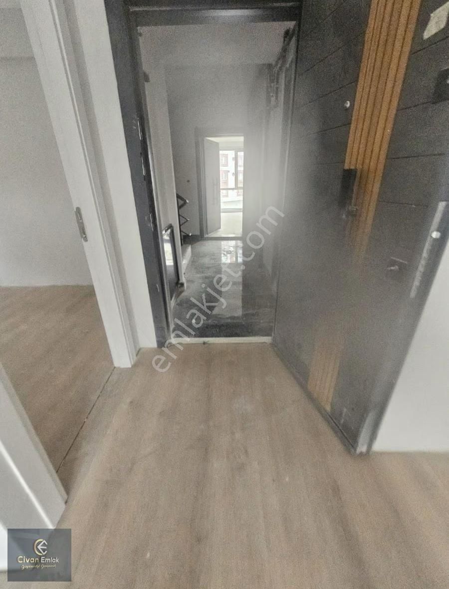 Körfezde Tramvaya 2. Parsel Satılık Sıfır 1+1 - Görsel 12