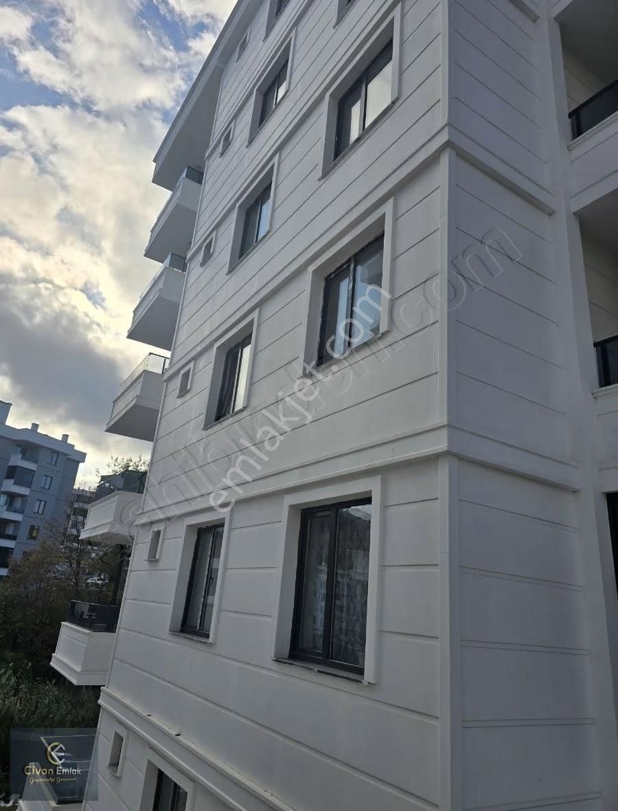 Cok Genis Balkonlu Lüx 1+1 Düz Ayak - Görsel 7