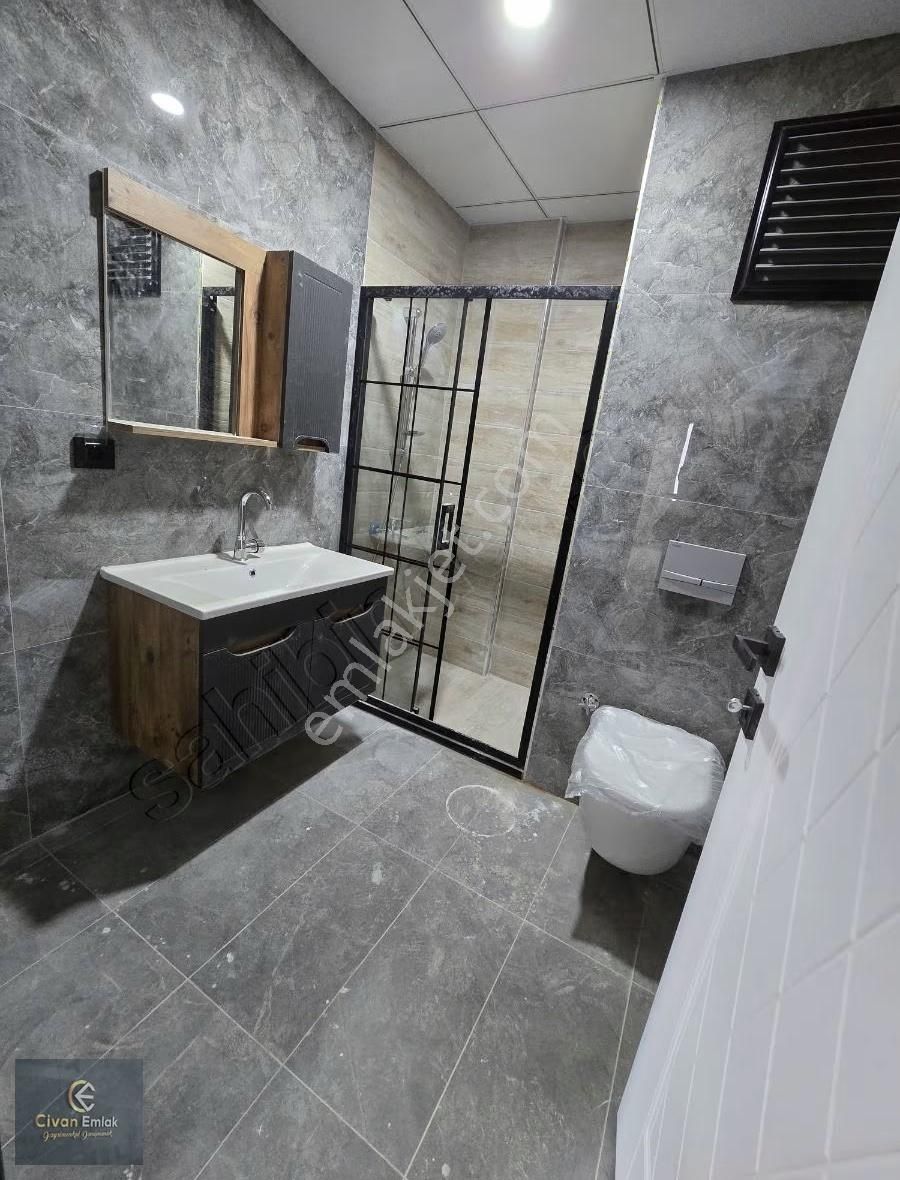 Cok Genis Balkonlu Lüx 1+1 Düz Ayak - Görsel 6